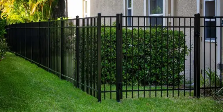 modern aluminum fence