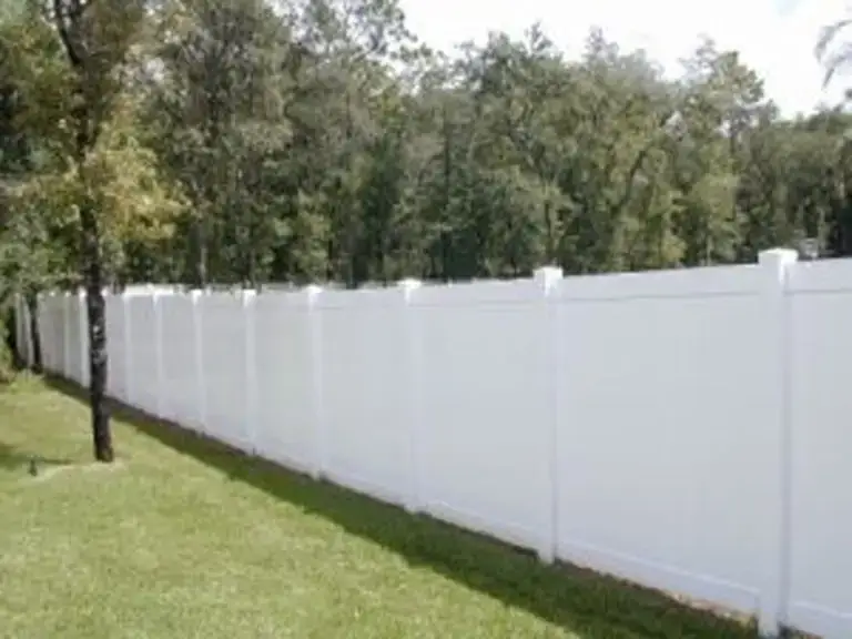 Vinyl Privacy Fencing